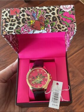 ED HARDY WATCH New in BOX Gold-Tone Pink Dial Leather Strap Women's Watch NWT